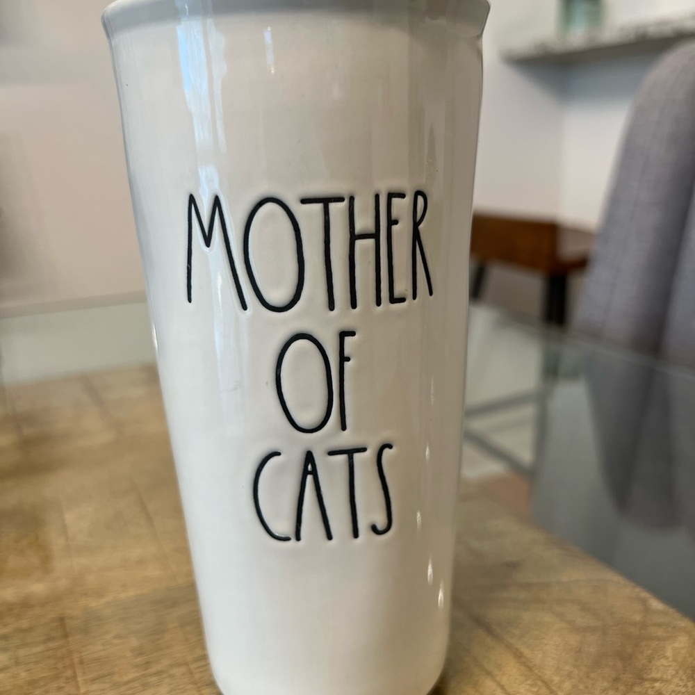 Mother of cats mug with lid